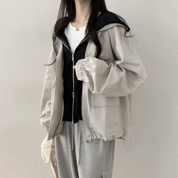 [간절기템/탈부착!] 고티 투웨이 스트링 레이어드 후드 바람막이 집업 자켓 (2color) - 더핑크